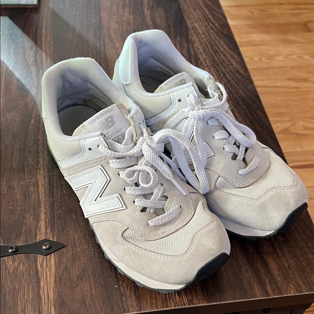 New Balance Off-White Athletic Shoes classic 574